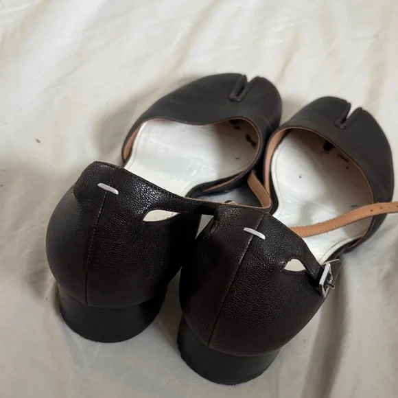 Maison Martin Margiela Brown Split-Toe Mary Janes - Picture 5 of 7